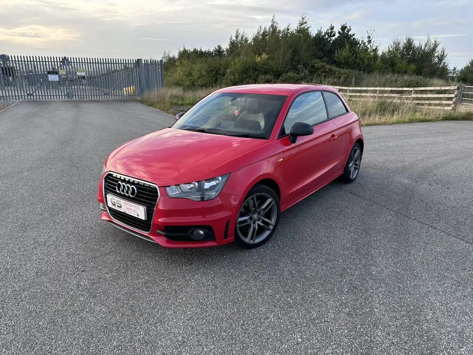 Red Audi A1 S line